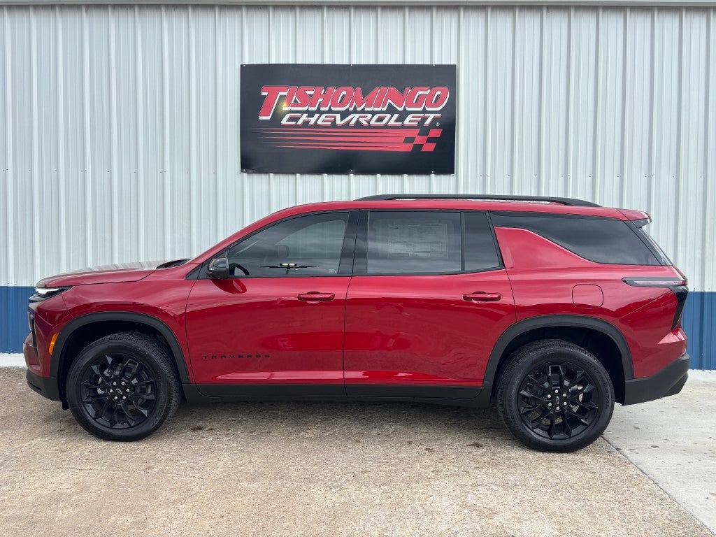 2026 Chevrolet Traverse LT in Radiant Red Tintcoat — front three-quarter view